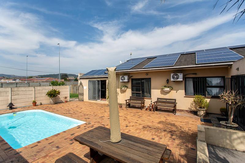 3 Bedroom Property for Sale in Brandwag Western Cape